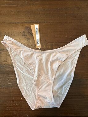 SKIMS Cream/ Light Pink Silky Bikini Panties - Shine Foundations